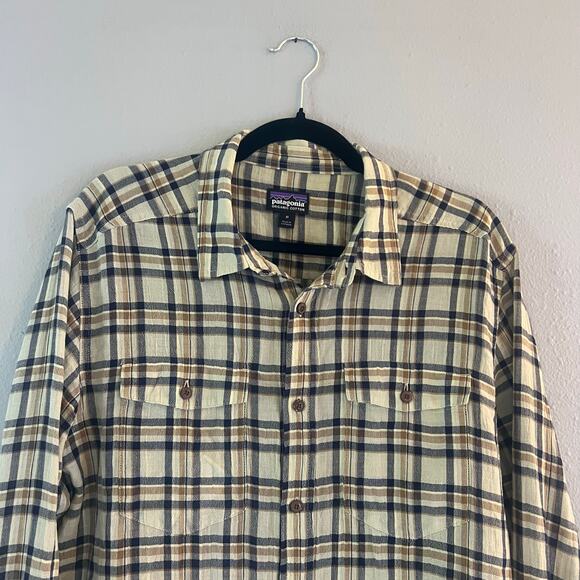 Patagonia Organic Cotton Plaid Button Up Shirt Men’s Medium Long Sleeve Outdoor - Picture 1 of 6
